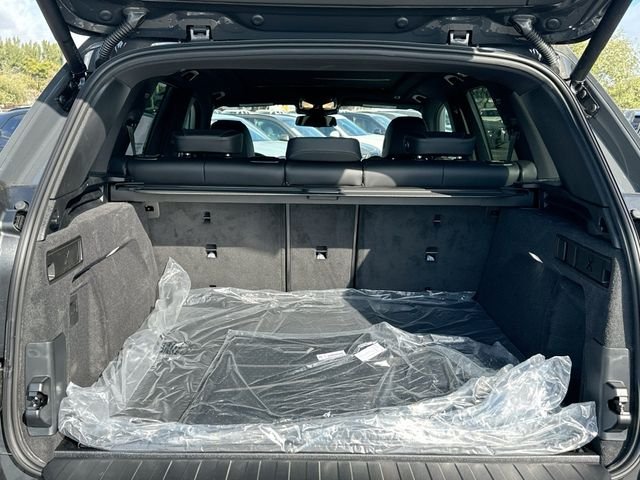 New 2026 Gray BMW xDrive40i image 21