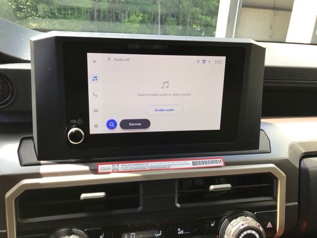 Used 2025  Toyota SR5 image 16