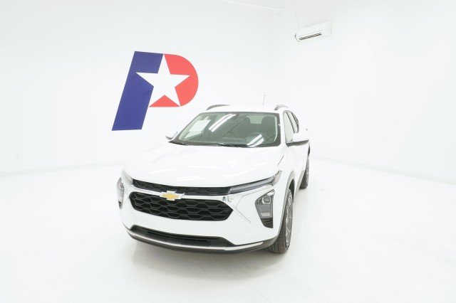 2025 Chevrolet Trax LT's photo