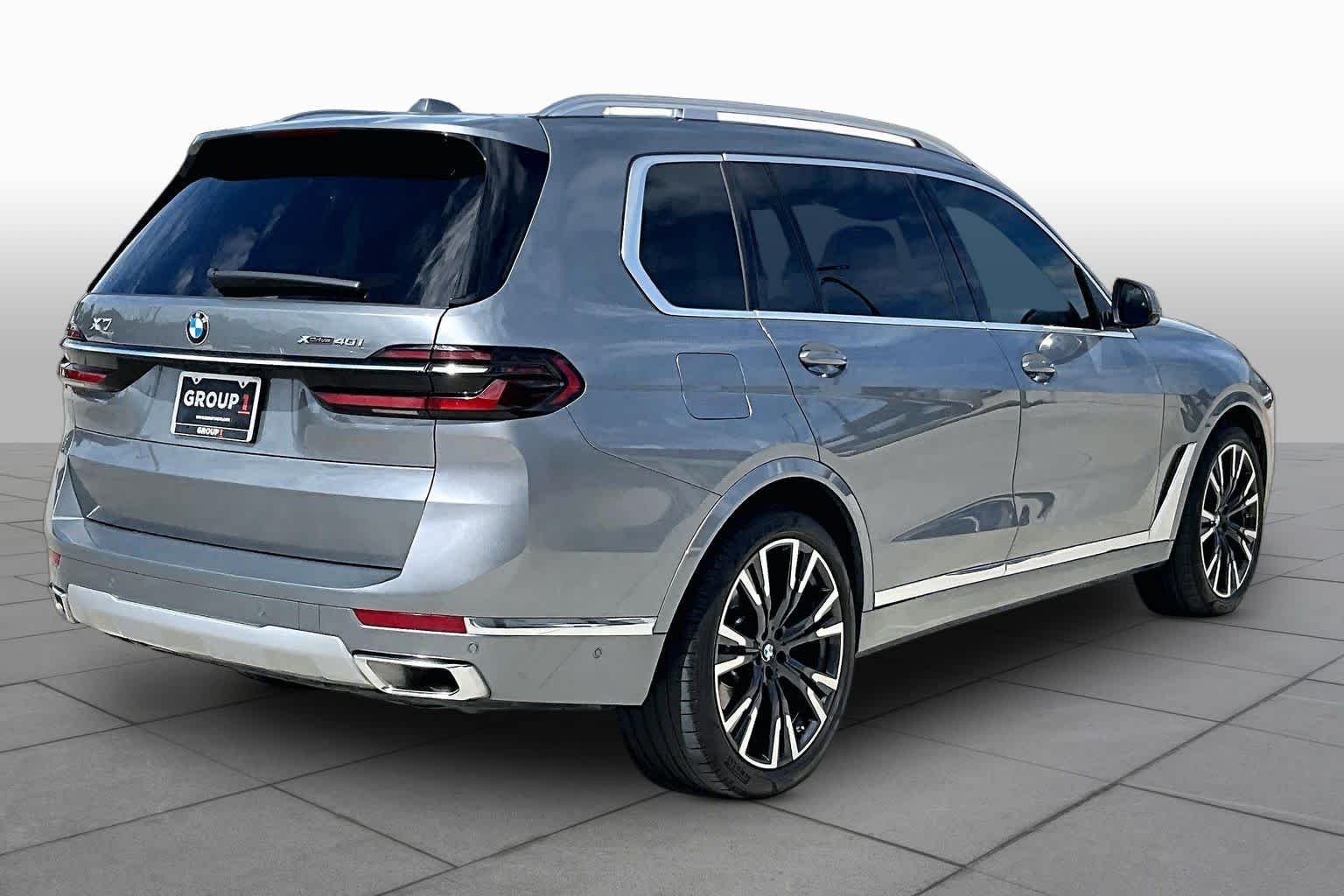 Used 2024 Skyscraper Grey Metallic BMW xDrive40i image 12