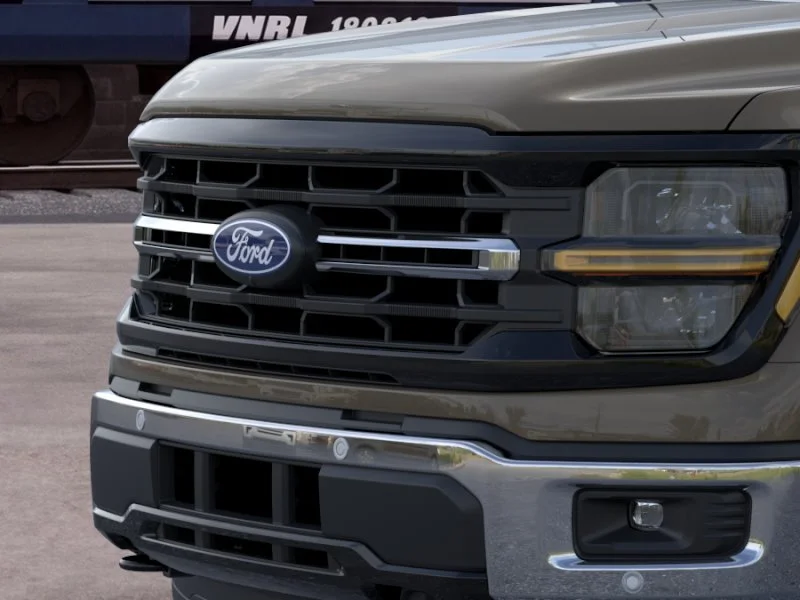 New 2026 Marsh Gray Ford XLT image 17