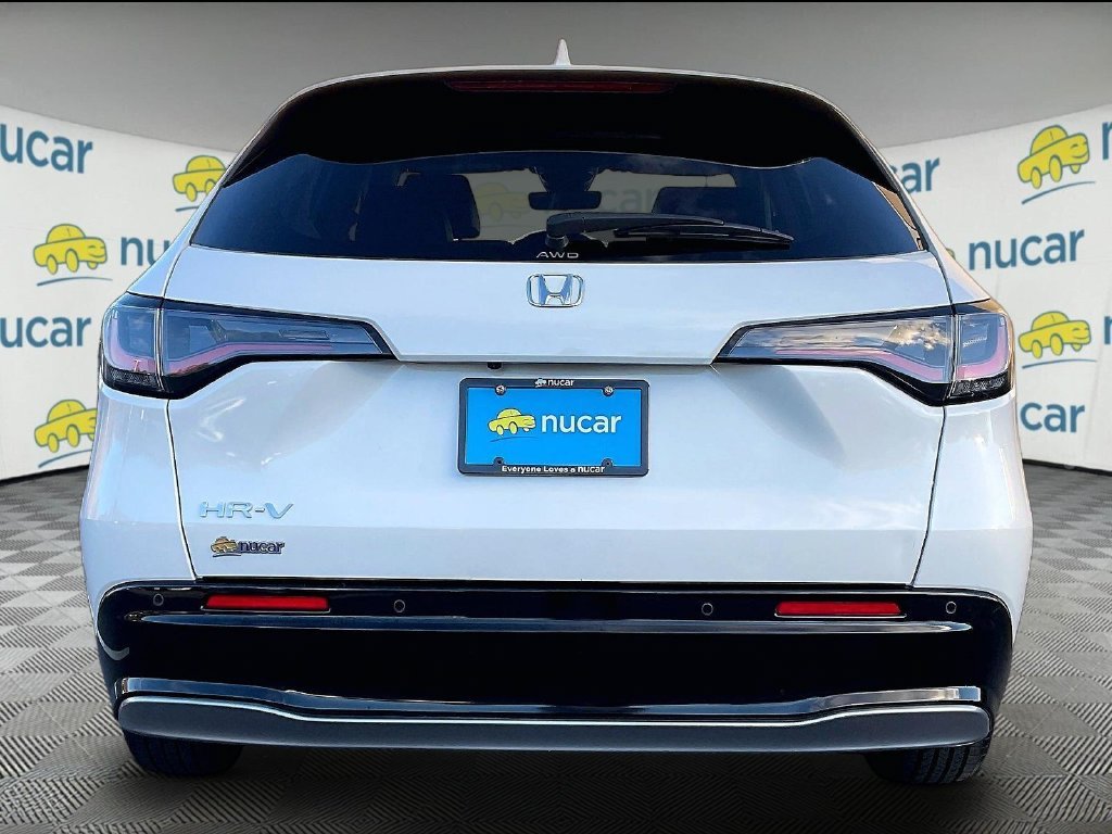 Certified Used 2024 Platinum White Pearl Honda EX-L image 5