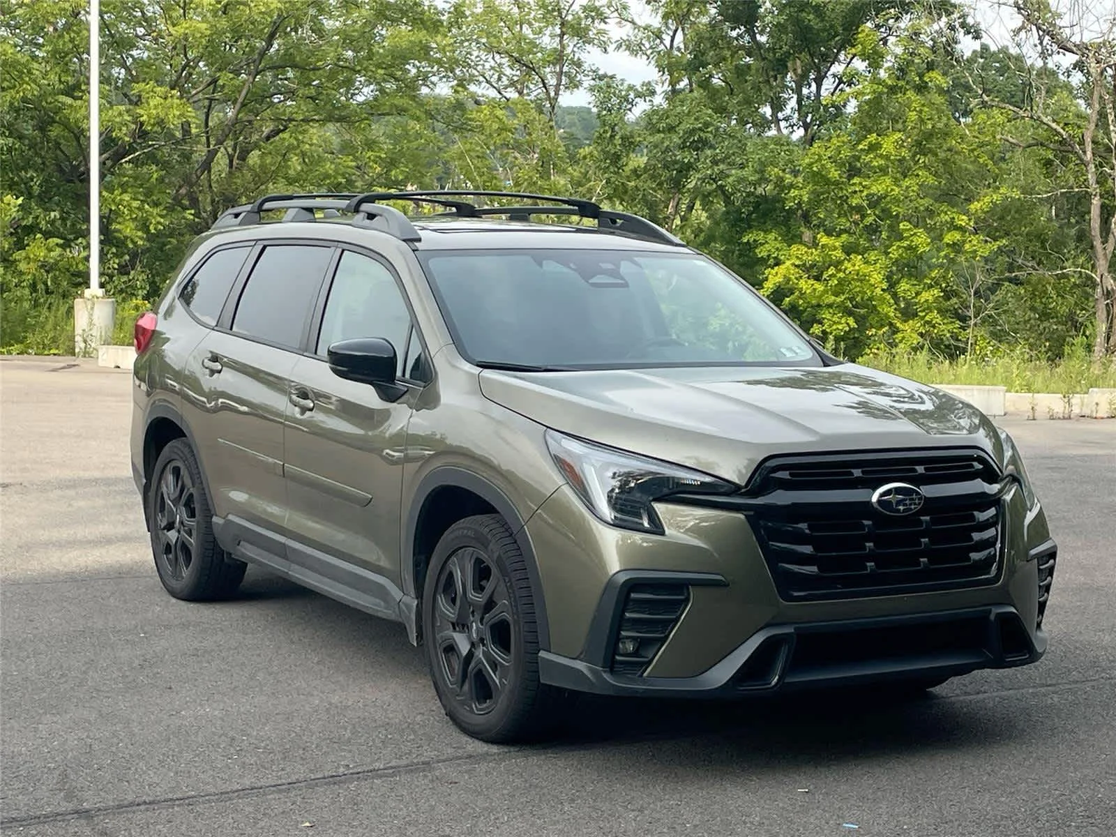 Certified Used 2024 Autumn Green Metallic Subaru Onyx Edition image 5
