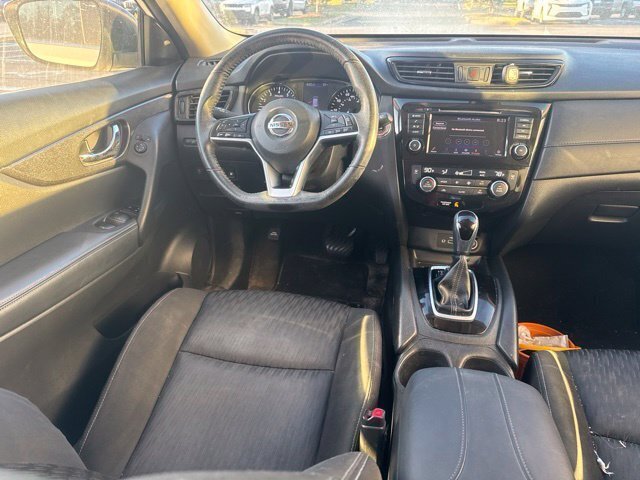 Used 2020 White Nissan SV image 20