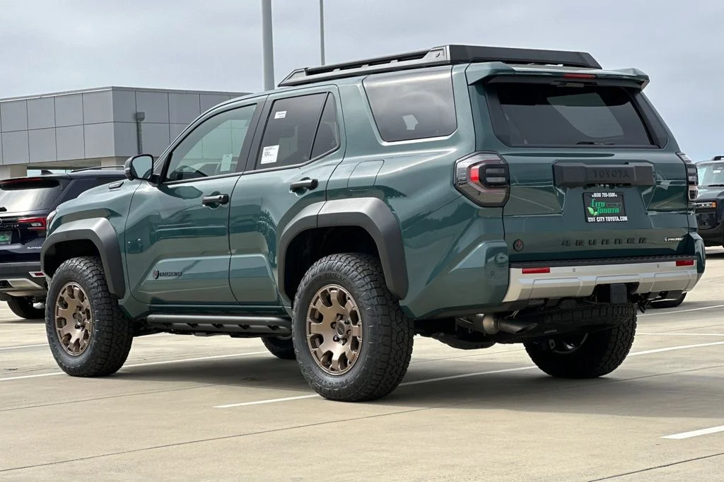 New 2026 Everest Toyota 4Runner Trailhunter image 6