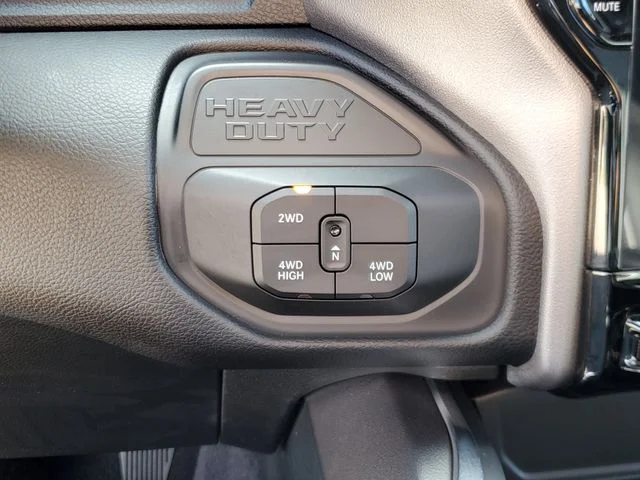 2025 RAM 3500 Laramie - Photo 26