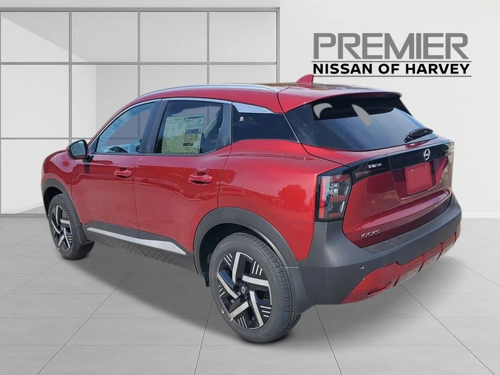 Used 2026 Scarlet Nissan SV image 4