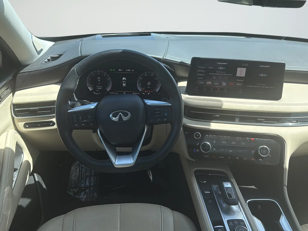 Used 2023 Black INFINITI Sensory image 12
