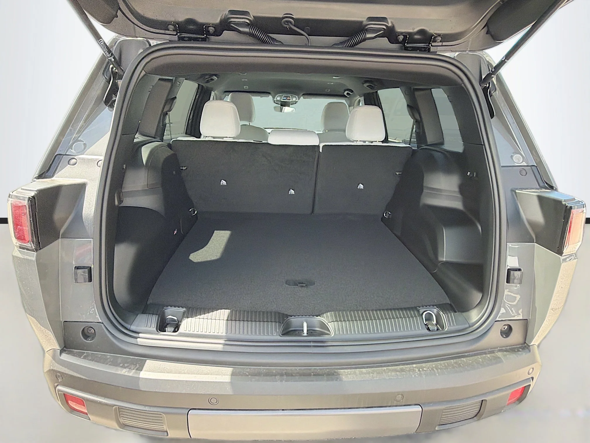 New 2026 Sting-Gray Clear-Coat Exterior Paint Jeep Laredo image 13