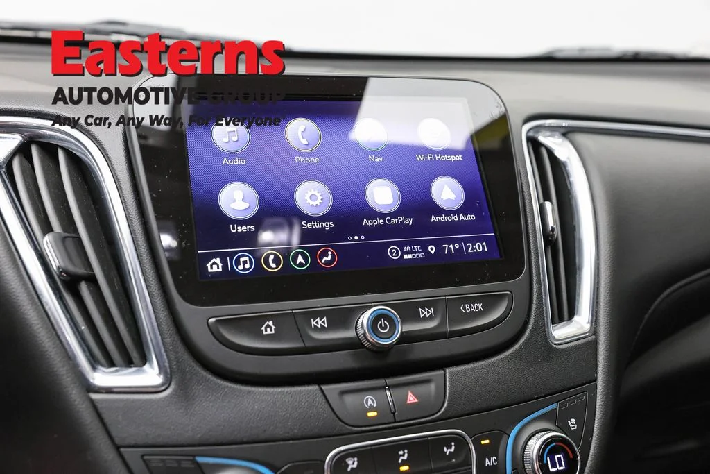 Used 2024 White Chevrolet LT image 19