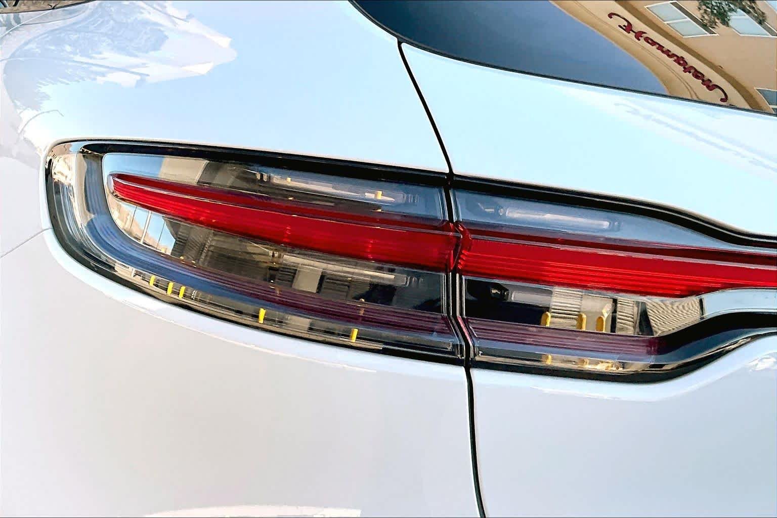 2026 Porsche Macan S - Photo 20