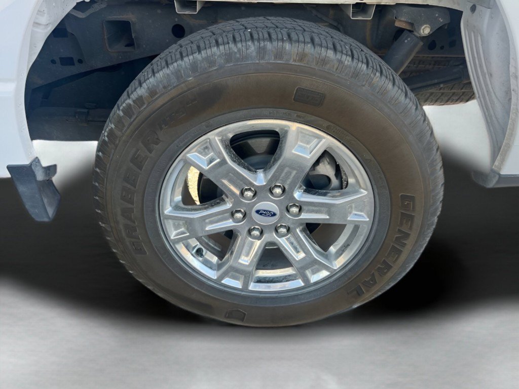 Used 2021 Oxford White Ford Lariat image 20