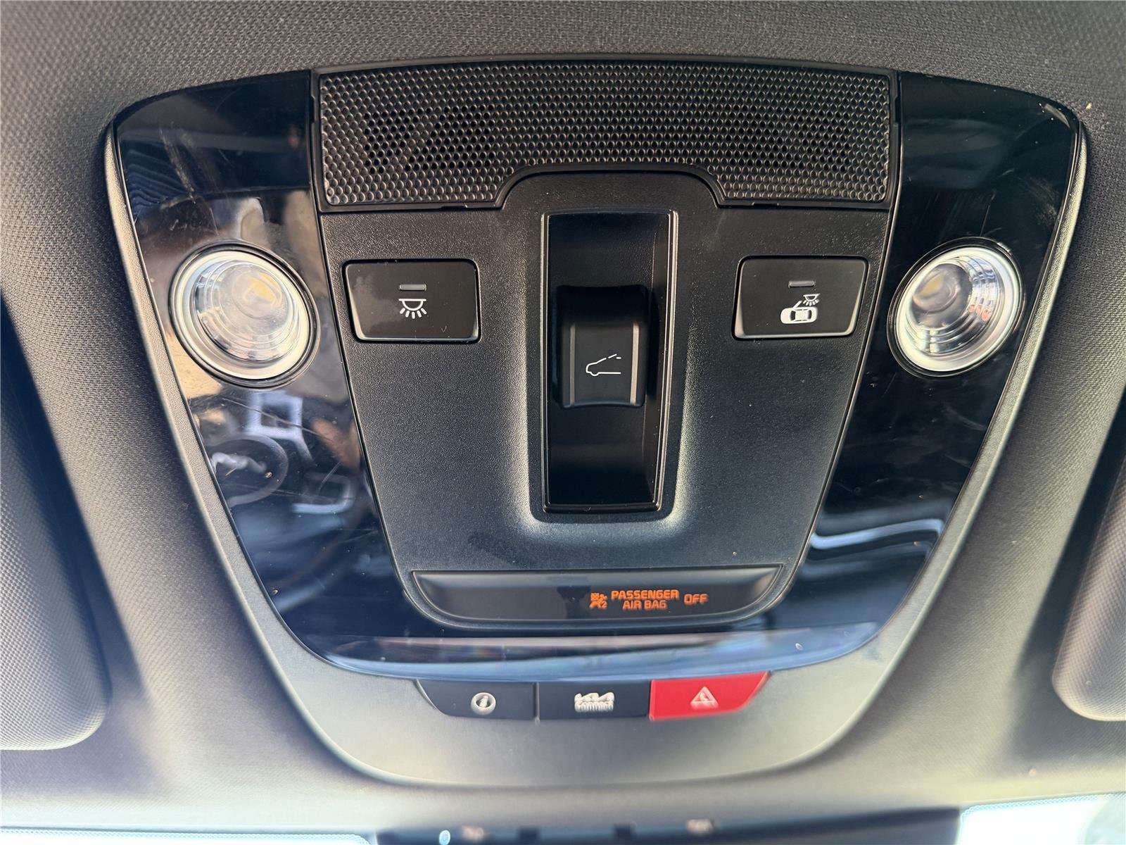 Used 2023 Wolf Gray Kia X-Line image 18