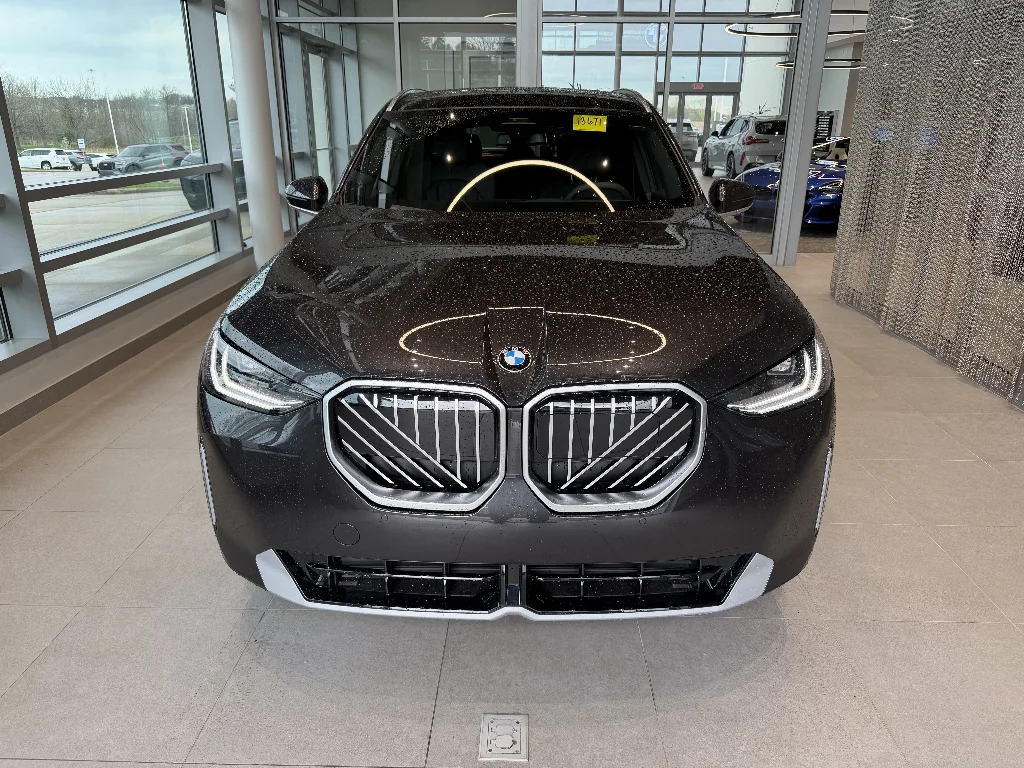 New 2026 Dark Graphite Metallic BMW 30 xDrive image 2