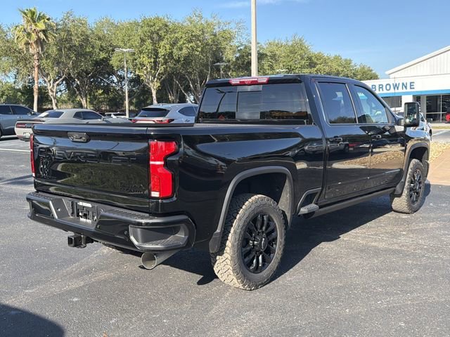 New 2026 Black Chevrolet High Country image 4