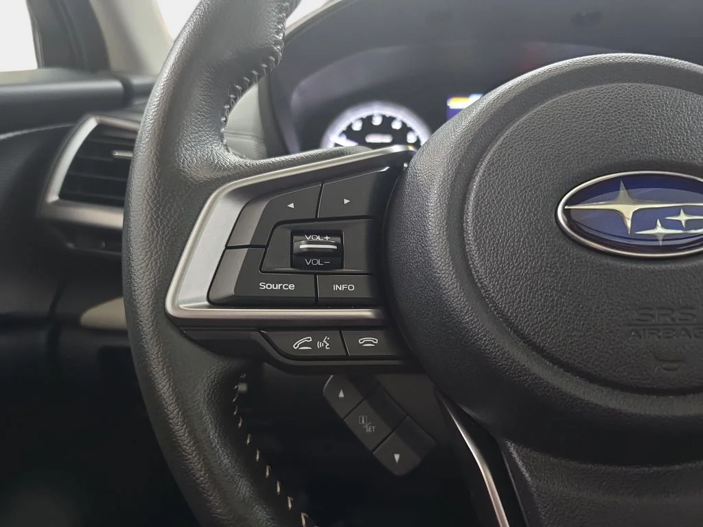 Used 2024 Crystal White Pearl Subaru Limited image 20