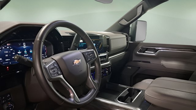 Used 2026 Summit White Chevrolet LTZ image 29