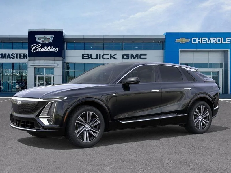 Used 2025  Cadillac Luxury image 2