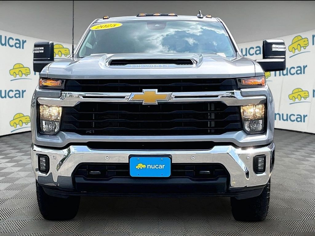 Used 2025 Gray Chevrolet LT image 2