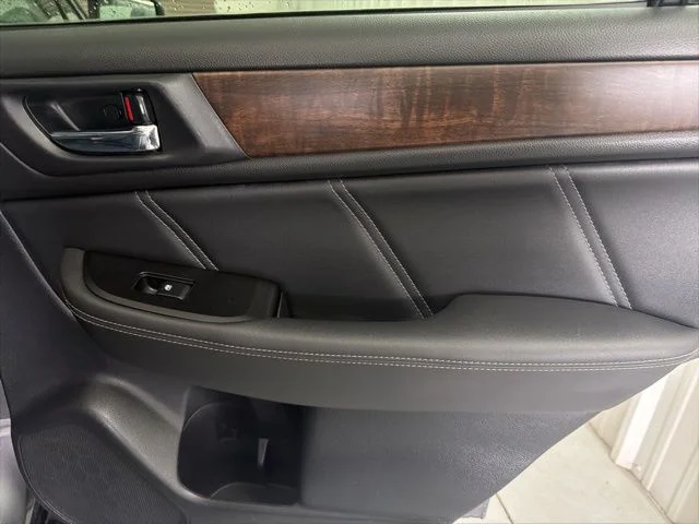 Used 2019 Magnetite Gray Metallic Subaru 3.6R image 18