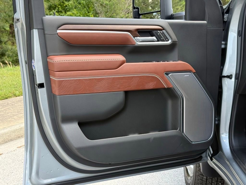 New 2026 Sterling Metallic GMC Denali Ultimate DRW image 19