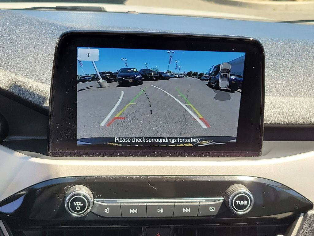 Used 2022 White Ford SEL image 18