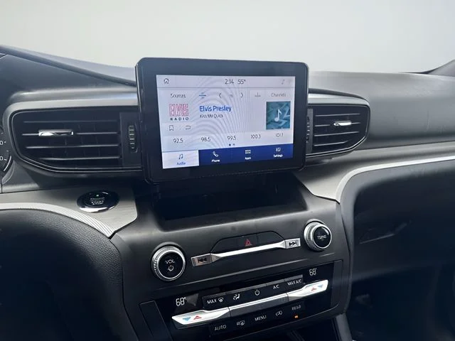 Used 2020 Blue Ford XLT image 15