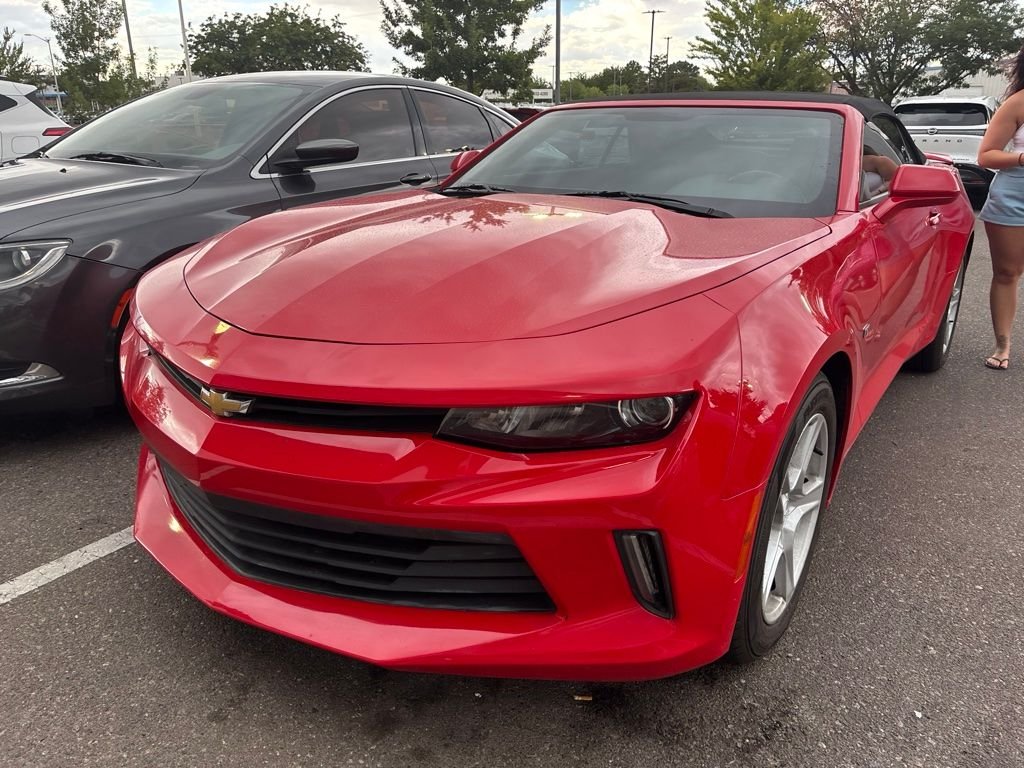 Used 2018 Red Chevrolet 1LT image 2