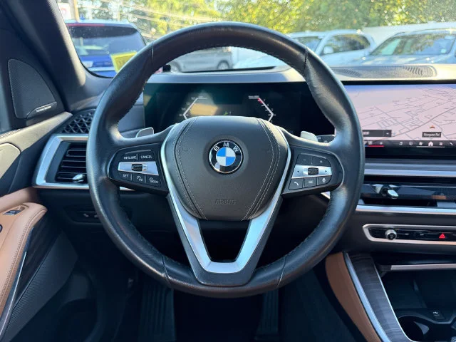Certified Used 2024 Black Sapphire Metallic BMW xDrive40i image 14