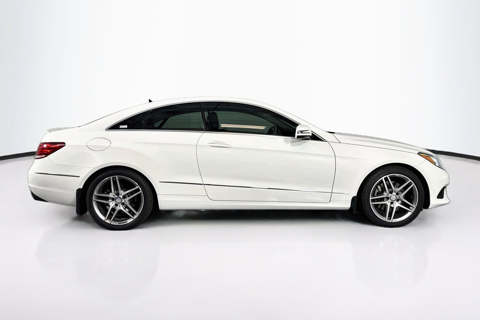 Used 2014 Polar White Mercedes-Benz E 350 image 4