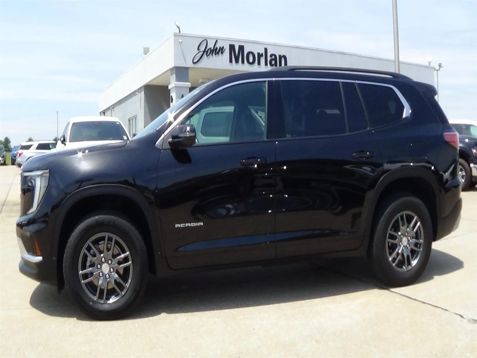 Used 2025 Ebony Twilight Metallic (gb8) GMC Elevation image 1