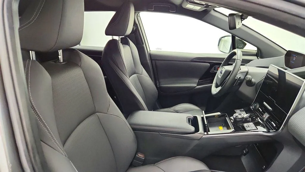 Used 2023 Smoked Carbon Subaru Limited AWD image 22