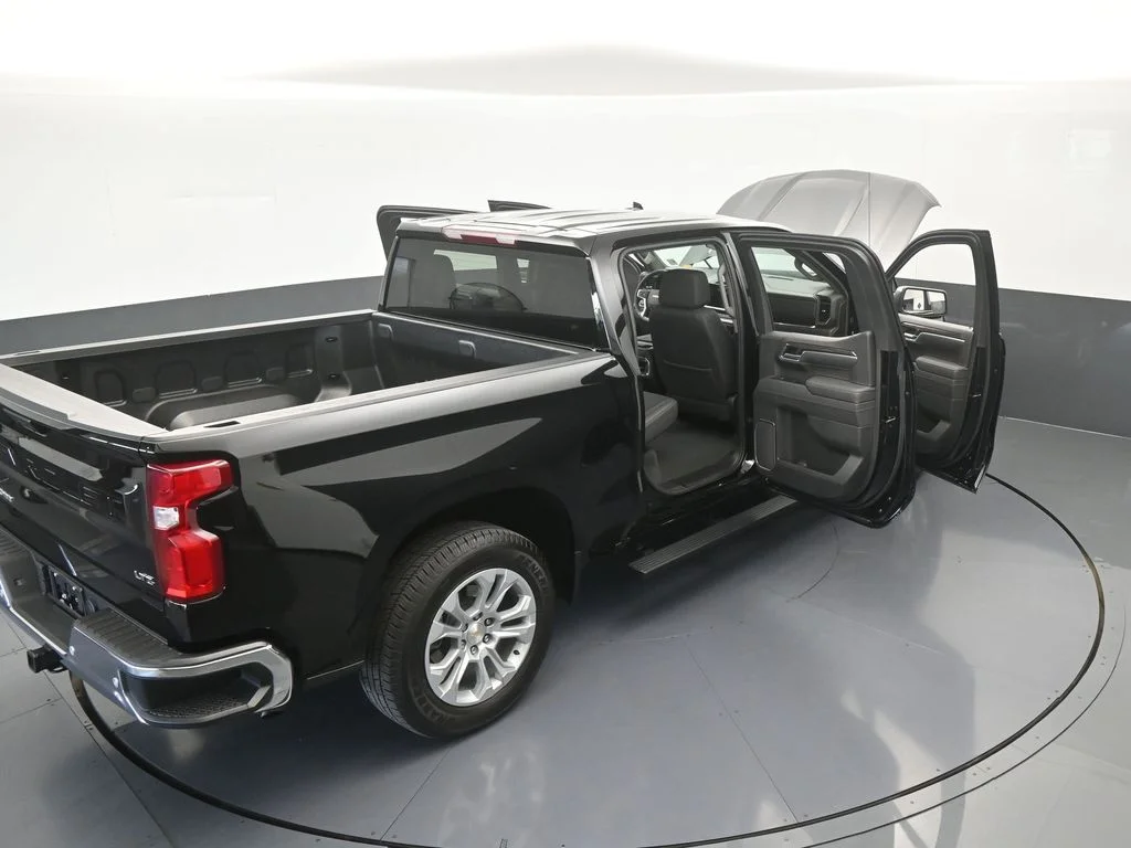 Used 2026 Black Chevrolet LTZ image 77