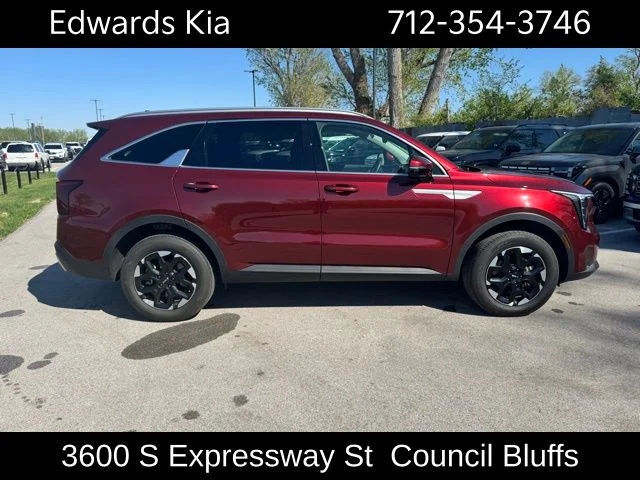 2025 Kia Sorento S - Photo 3