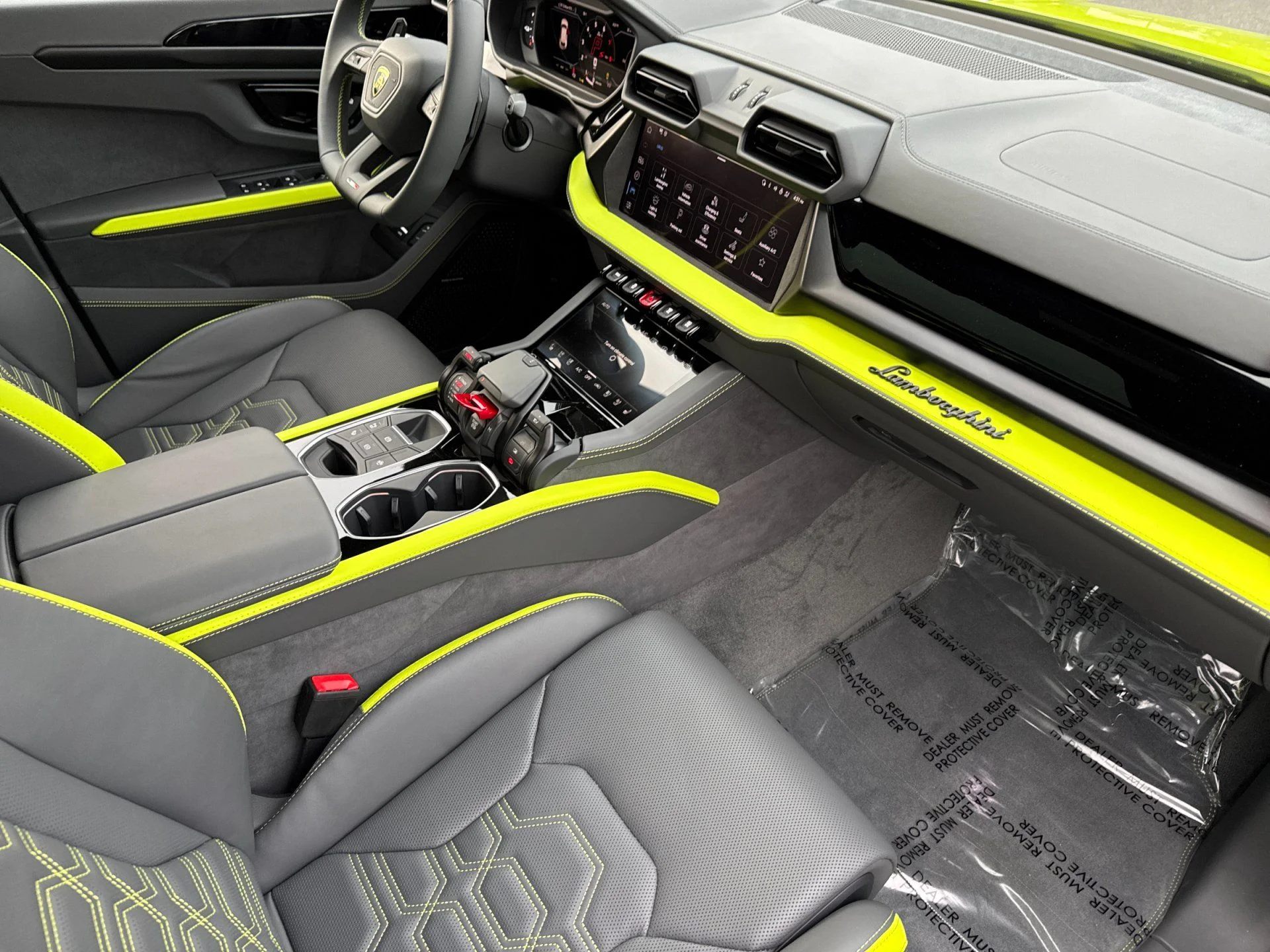 New 2025  Lamborghini SE image 6