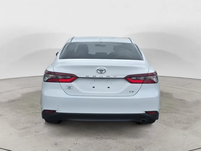 Used 2024 Ice Toyota LE image 4