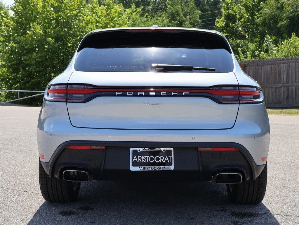 Certified Used 2025 Dolomite Silver Metallic Porsche  image 7