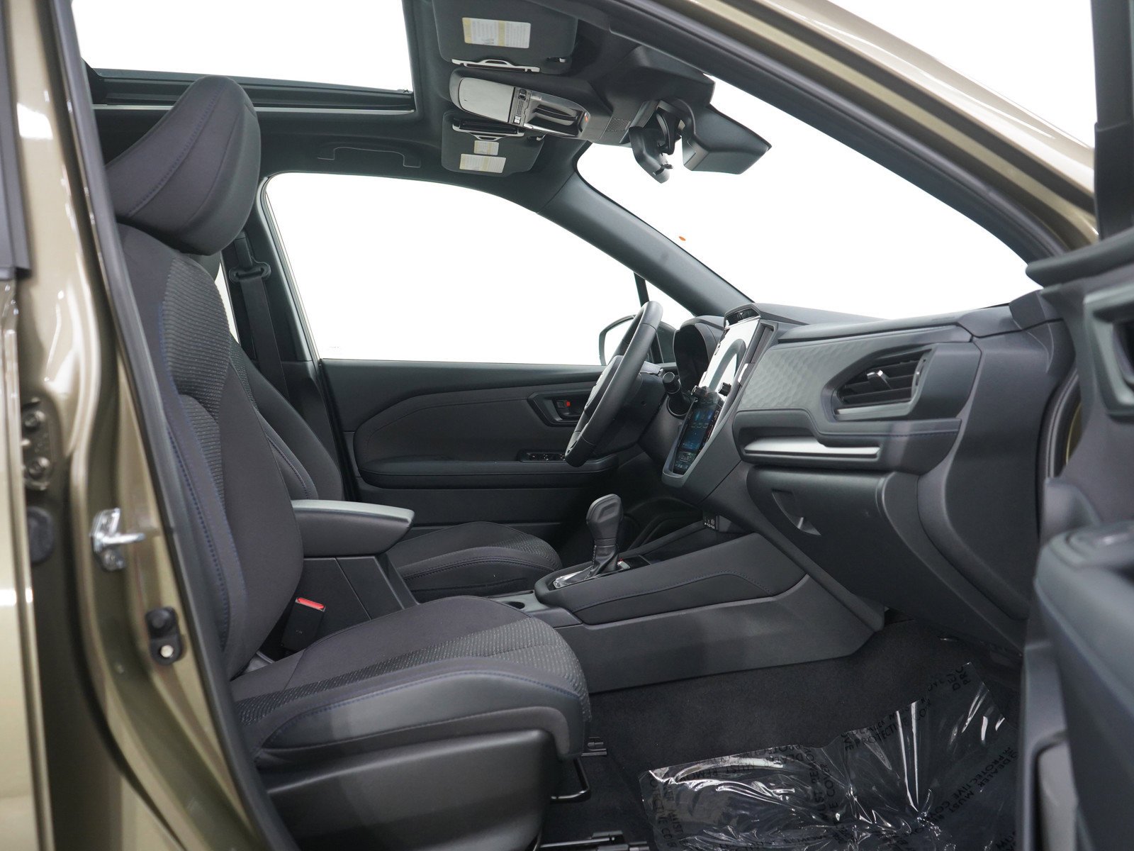 Used 2025 Autumn Green Metallic Subaru Premium image 11