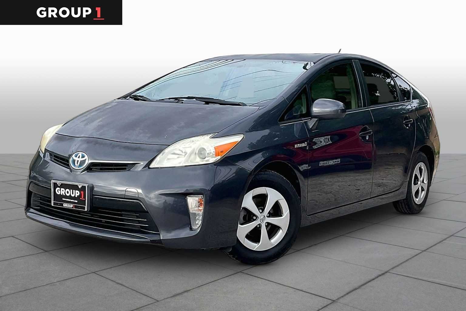 2012 Toyota Prius Three's photo
