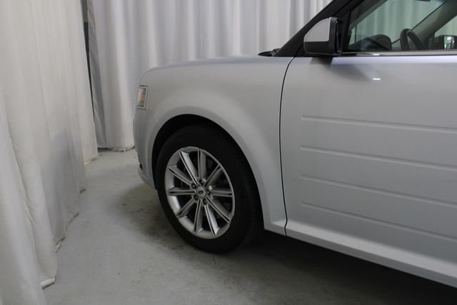Used 2019 Silver Ford Limited image 29
