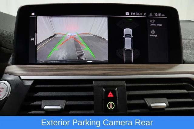 Used 2021 Black BMW xDrive30i image 21