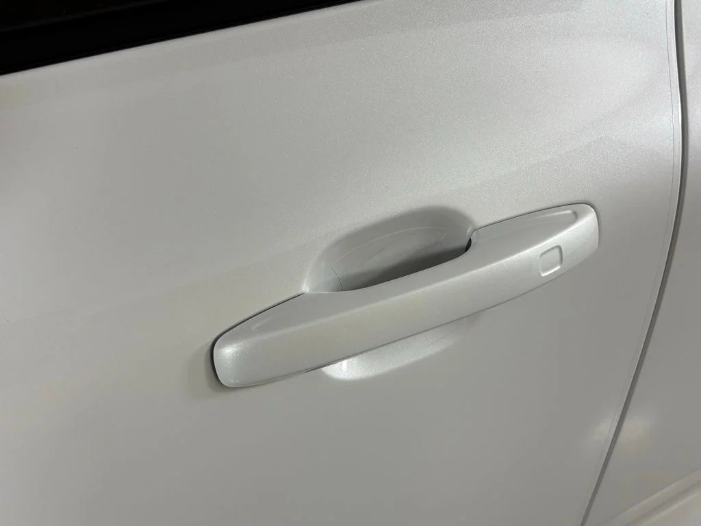 2026 Volvo XC60 Plus - Photo 12