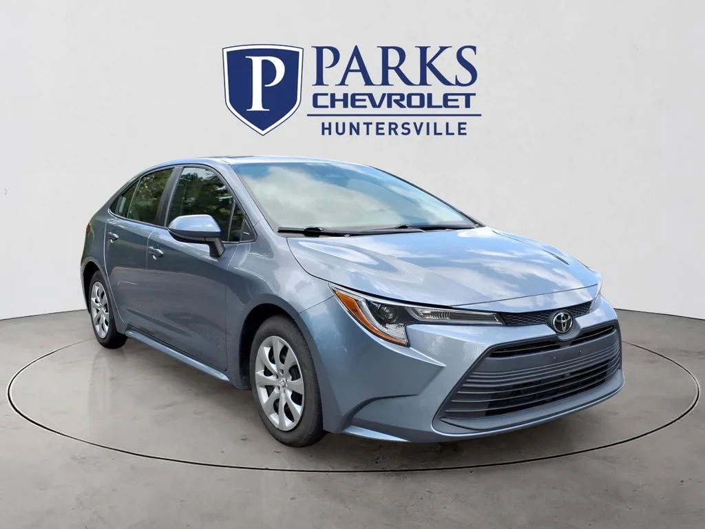 Used 2024  Toyota LE image 1