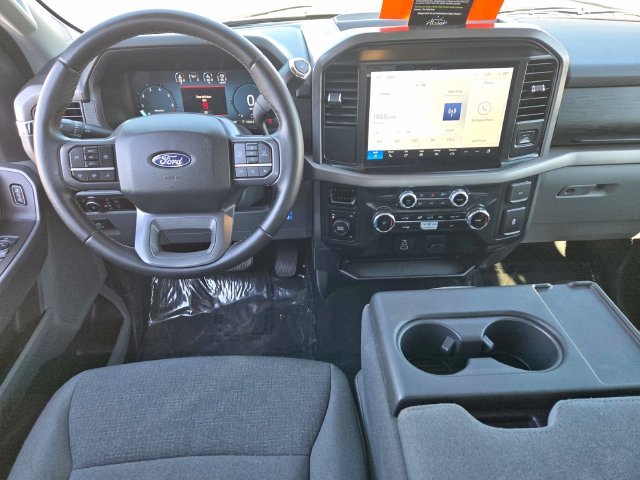 Used 2025 Silver Ford XLT image 12