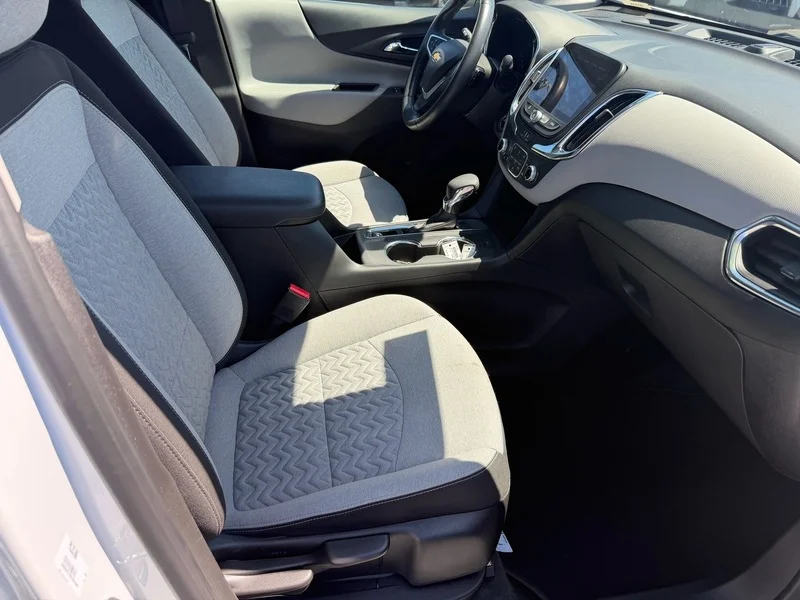 Used 2022 IRIDESCENT PEARL TRICOAT Chevrolet LT image 18