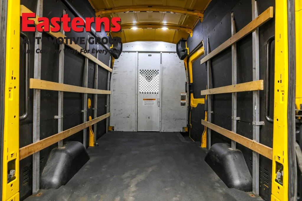 Used 2021 Yellow Ford Base image 9
