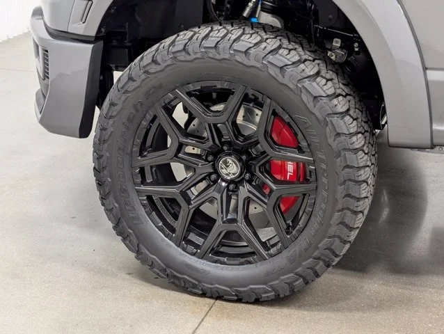 New 2026 Carbonized Gray Metallic Ford Lariat® image 41