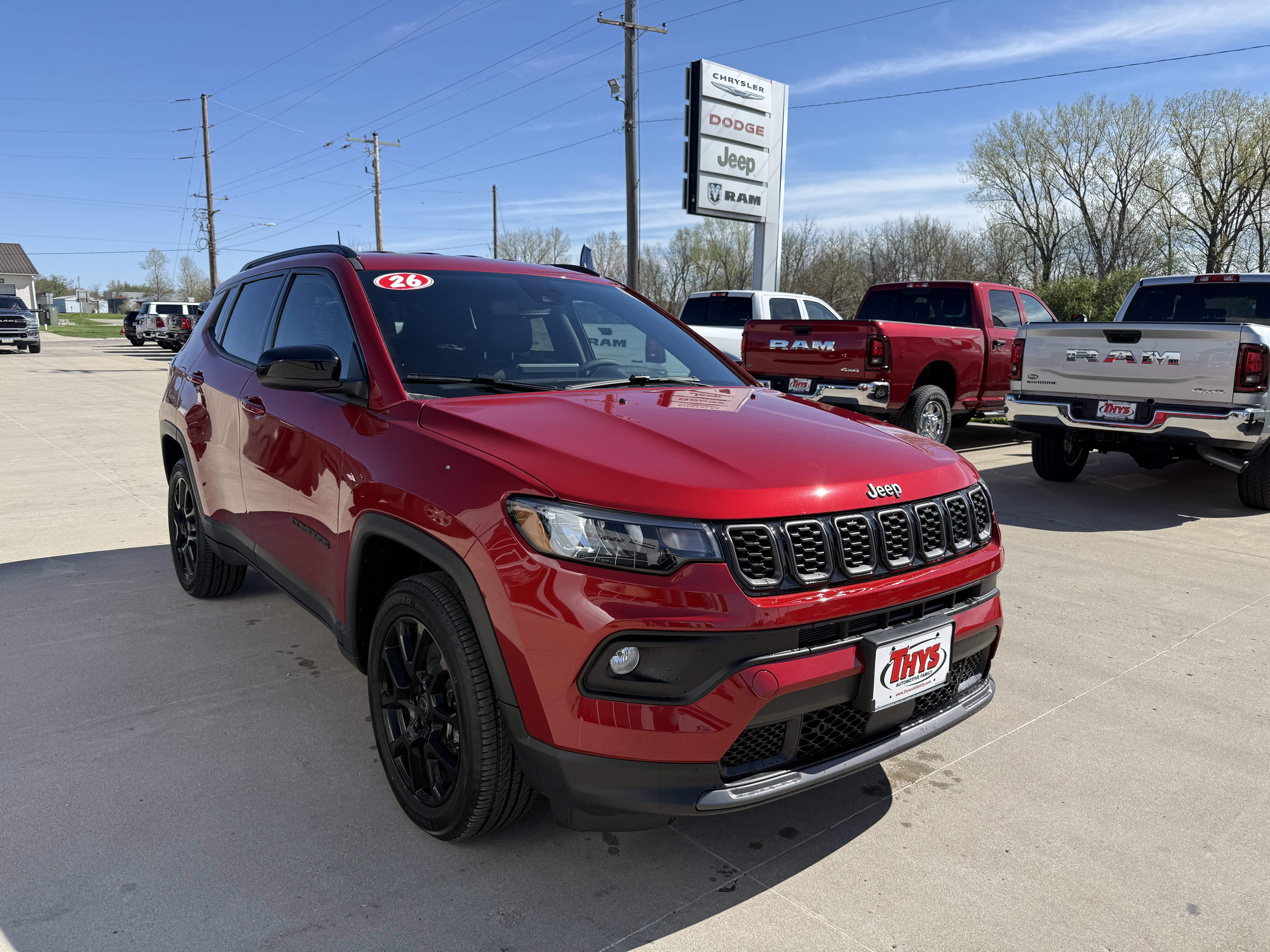 New 2026 Red Hot Pearlcoat Jeep Latitude Altitude image 38
