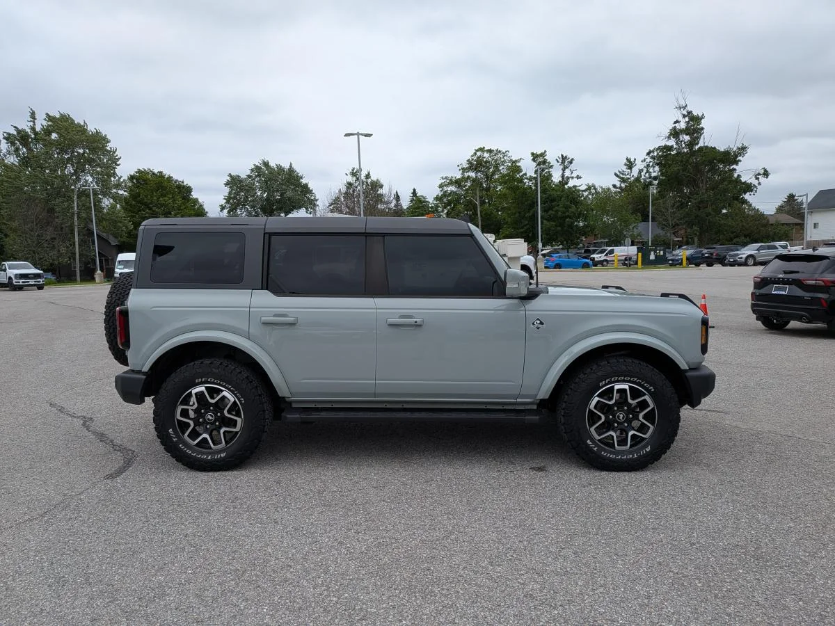 Used 2022 Grey Ford Outer Banks 4 Door image 4
