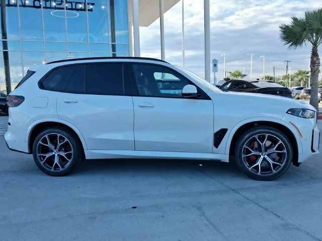 Used 2024 White BMW sDrive40i image 8